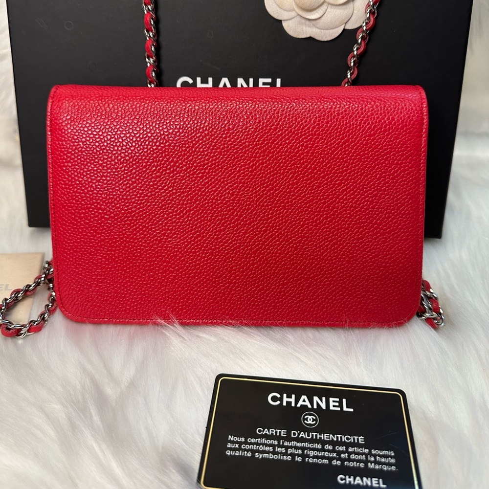 Chanel Caviar Leather Small Flap Bag with Chain - Picture 4 of 17